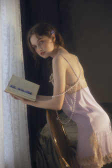 成色18K.8811.7V黑莓